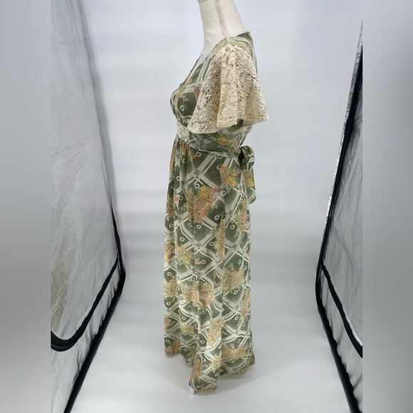 Vintage 70’s Maxi Dress Winged Laced Sleeves 24” waist - Picture 8 of 14